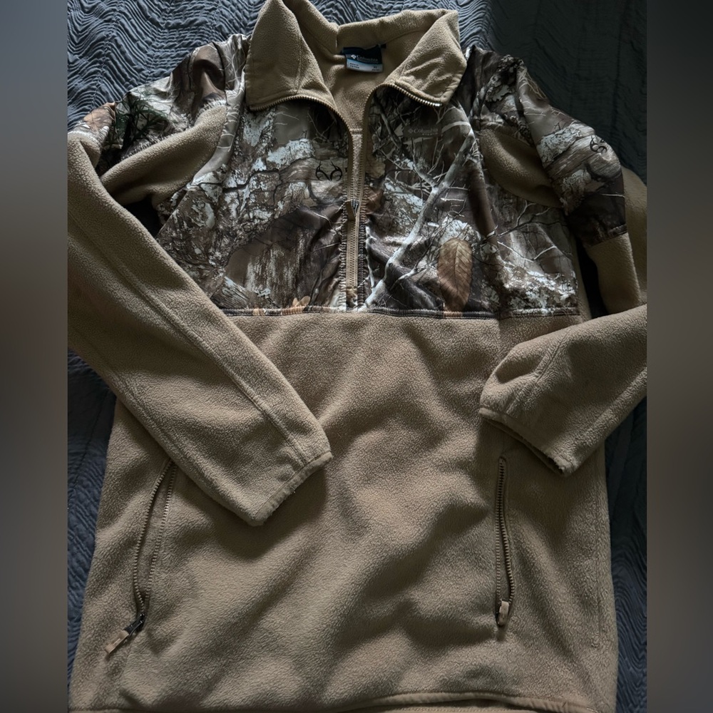 Columbia Kids Camo and Tan pullover